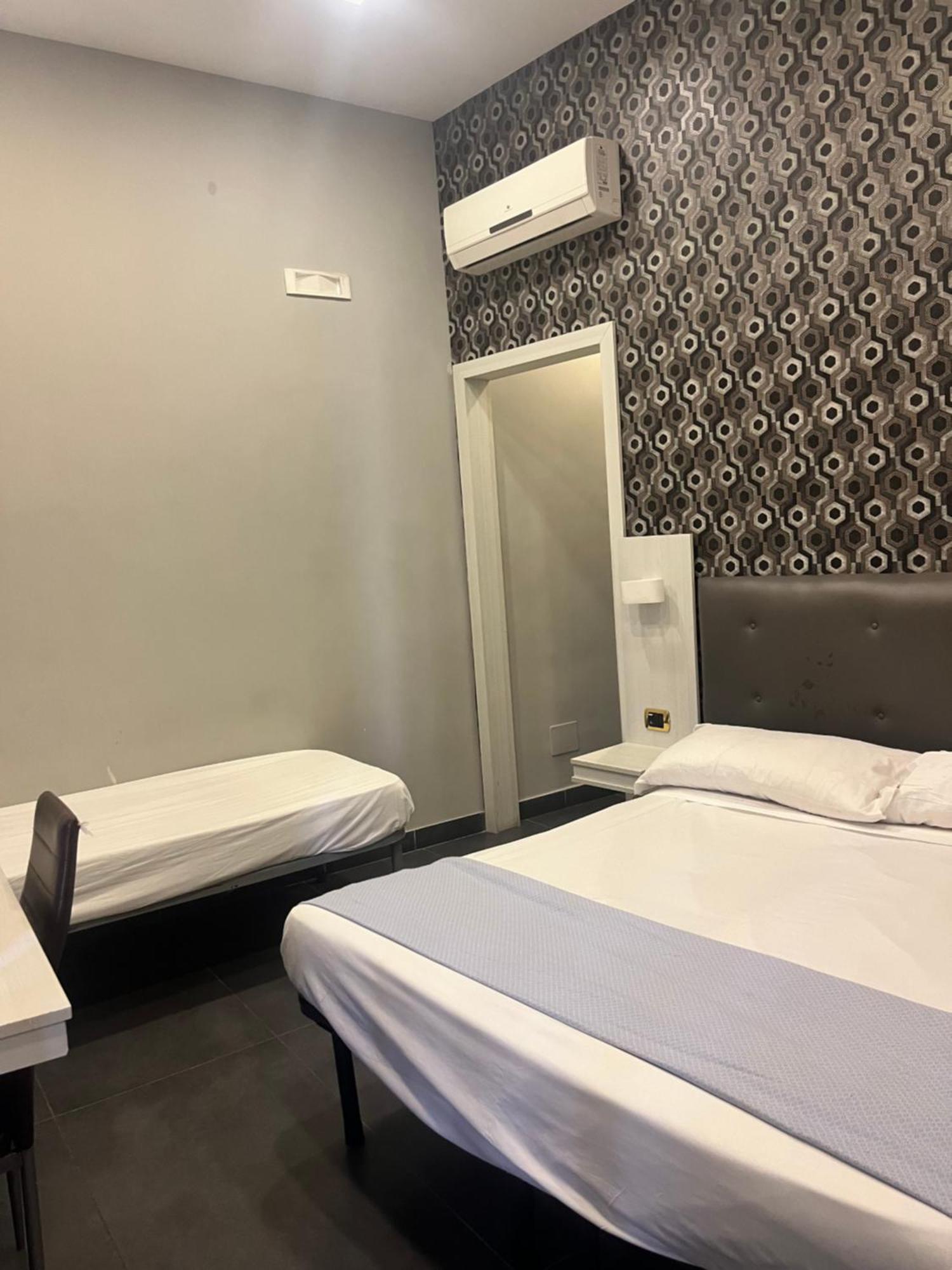 International Hotels Napoli Bagian luar foto
