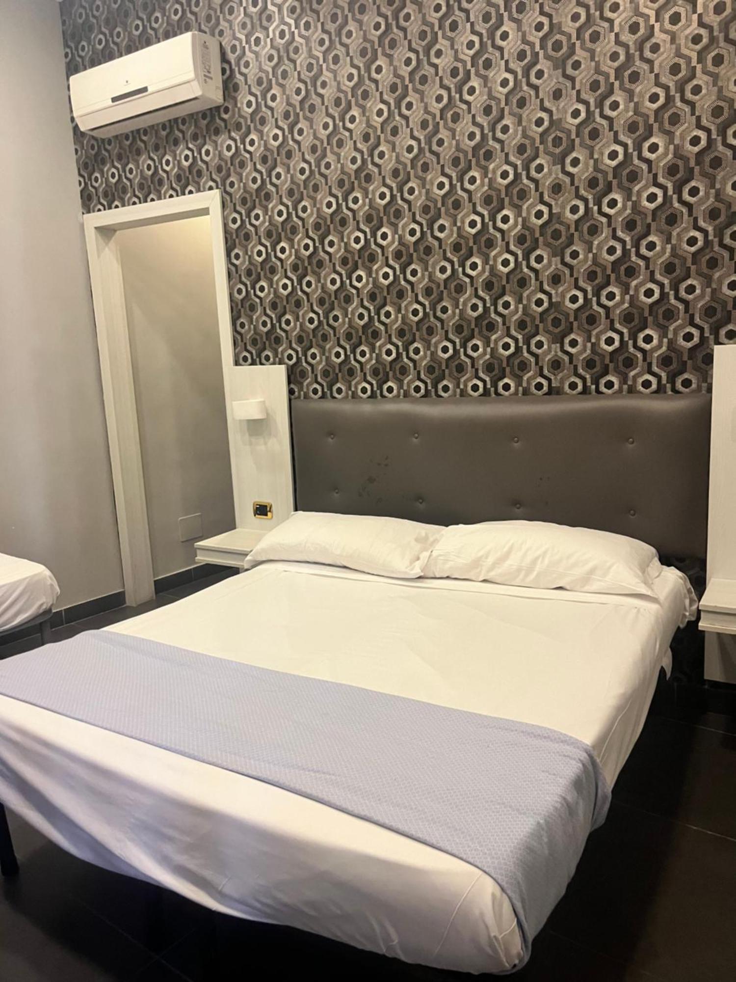 International Hotels Napoli Bagian luar foto